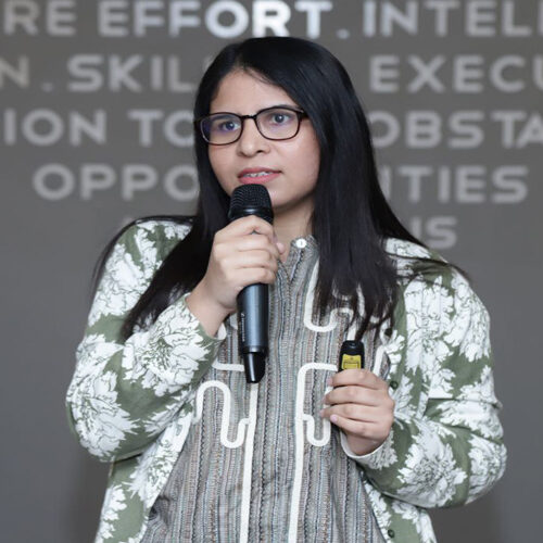 Saba Kalsoom: Technology Enthusiast Helping Startups Scale & Grow